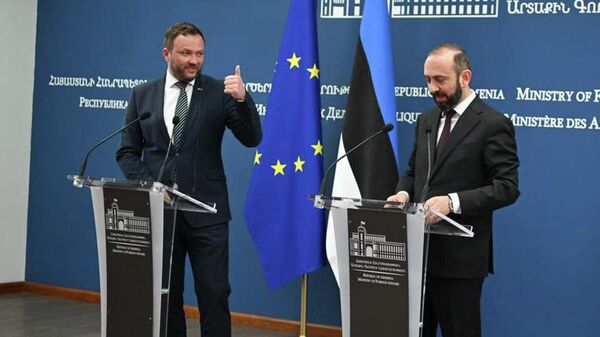  Արարատ Միրզոյանն ու Մարգուս Ցահքնան - Sputnik Արմենիա