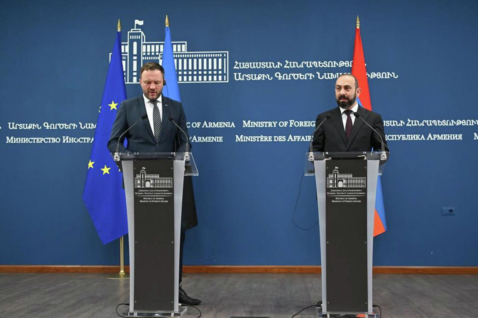 Пресс-конференция глав МИД Армении и Эстонии Арарата Мирзояна и Маргуса Цахкны по итогам встречи (10 апреля 2026). Ереван - Sputnik Армения, 1920, 10.04.2026