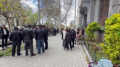 Արցախցի տղամարդկանց ակցիան ՀՀ դատախազության շենքի մոտ