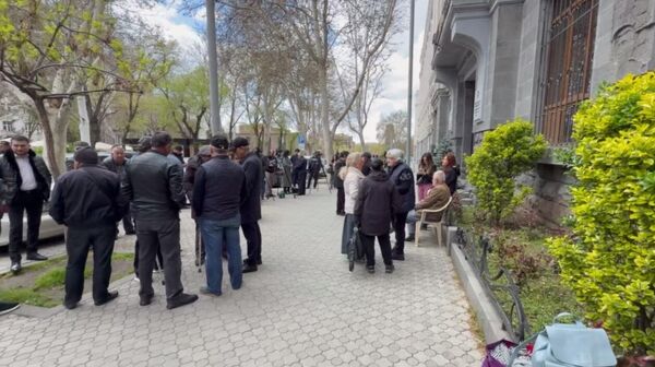 Արցախցի տղամարդկանց ակցիան ՀՀ դատախազության շենքի մոտ - Sputnik Արմենիա