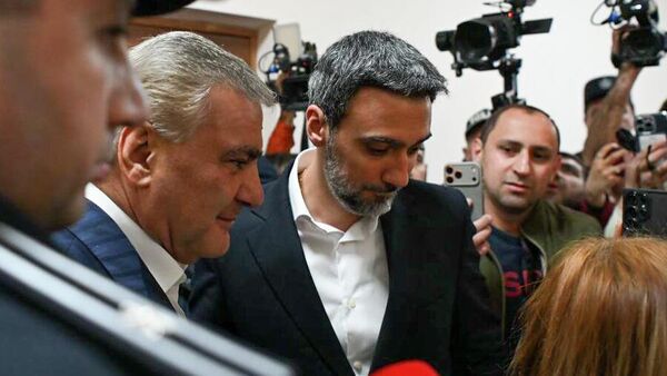 Սամվել Կարապետյանն ու Արամ վարդևանյանը դատարանում - Sputnik Արմենիա