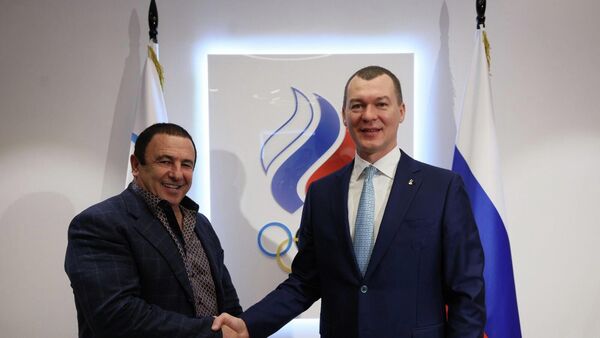 Президент Олимпийского комитета Гагик Царукян с министром спорта РФ, президентом Олимпийского комитета Михаилом Дегтяревым (16 апреля 2026). Москва - Sputnik Армения