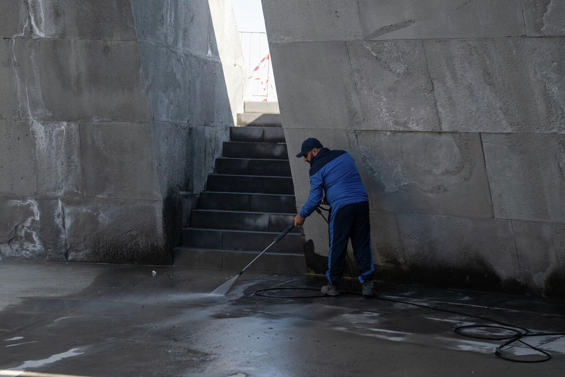 Мемориал Геноцида армян в Цицернакаберде - Sputnik Արմենիա, 1920, 17.04.2026