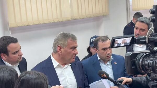 Սամվել Կարապետյանը պատասխանեց լրագրողների հարցերին - Sputnik Արմենիա