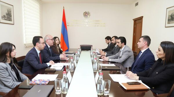 В Министерстве юстиции состоялась дискуссия по эффективному управлению конфискованными активами (17 апреля 2026). Еревaн - Sputnik Армения