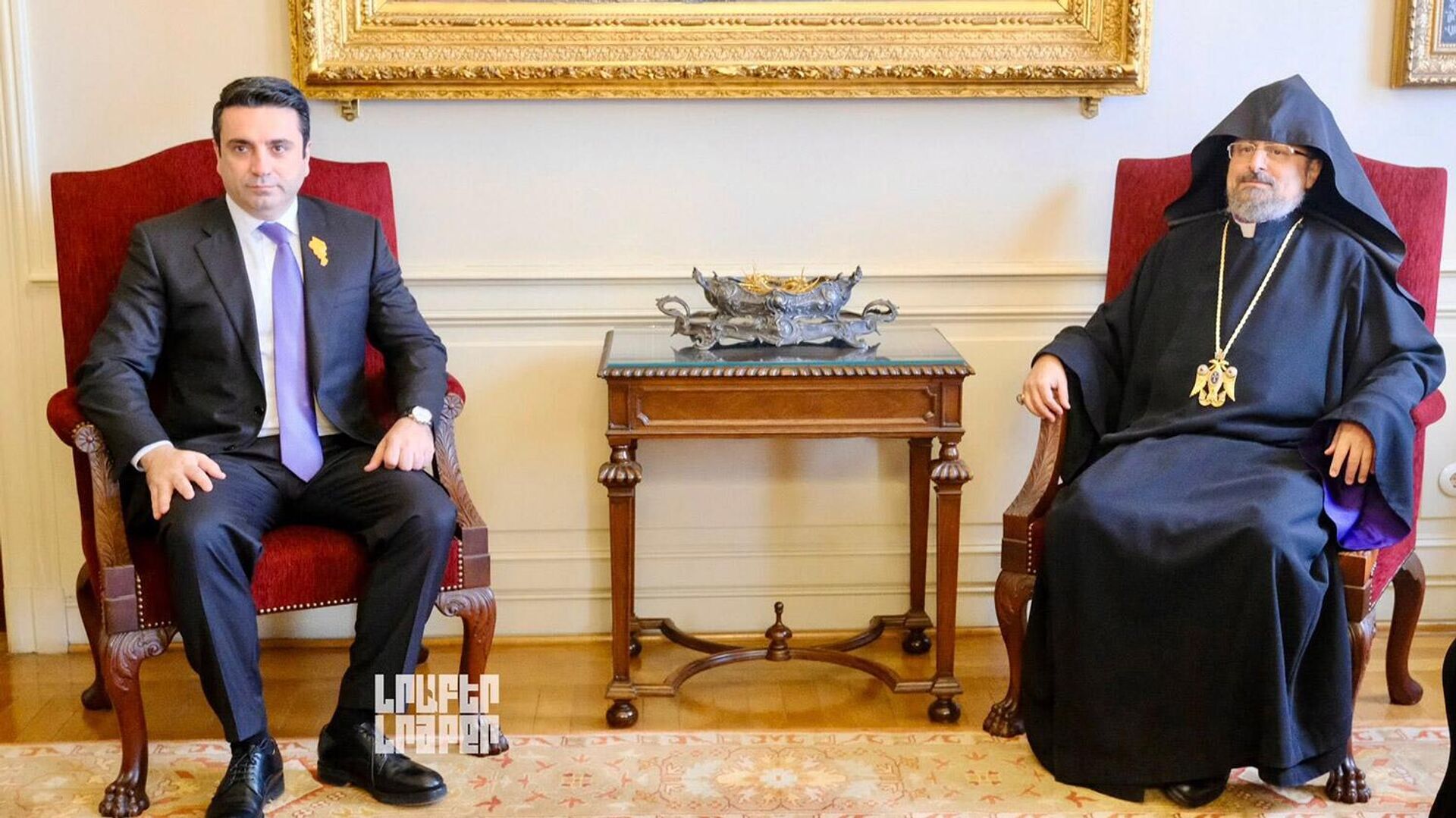 Председатель Национального собрания Ален Симонян посетил Армянский Патриархат Константинополя (18 апреля 2026). Стамбул - Sputnik Армения, 1920, 18.04.2026