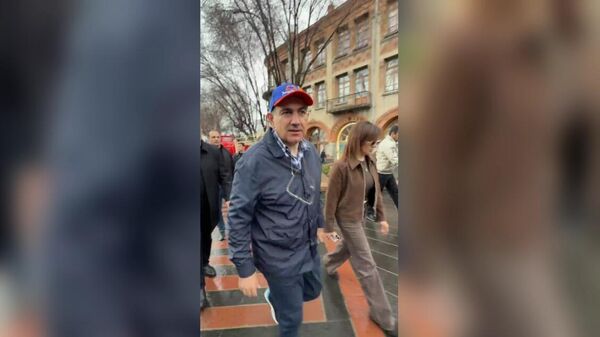 Пашинян и Акопян вместе появились на публике впервые после объявления о разрыве - Sputnik Армения