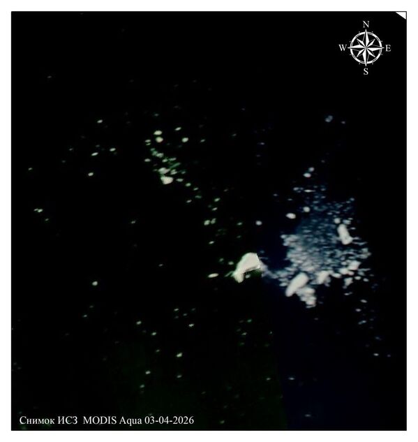 Ледяной гигант потерял 99% своей первоначальной площади за 40 лет наблюдений и раскололся на мелкие фрагменты. - Sputnik Армения