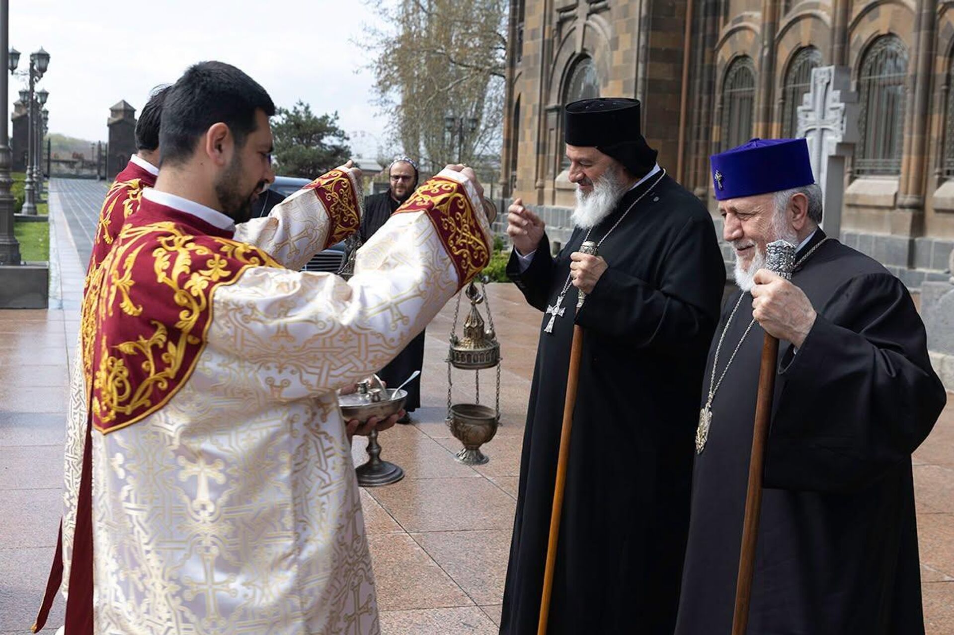 Глава Сирийской Ортодоксальной церкви патриарх Антиохийский и всего Востока Мар Игнатий Ефрем II прибыл в Армению (21 апреля 2026). Эчмиадзин - Sputnik Армения, 1920, 21.04.2026