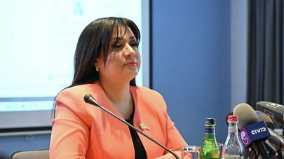 Пресс-секретарь премьер-министра Назели Багдасарян во время круглого стола на тему мер, принятых правительством в борьбе с дезинформационными кампаниями (22 апреля 2026). Ереван