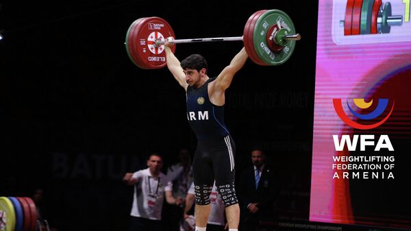 Мартин Погосян, бронзовый призёр чемпионата Европы по тяжёлой атлетике - Sputnik Армения