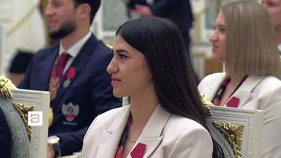 Владимир Путин пожелал счастливого материнства чемпионке мира по боксу Нуне Асатрян, которая сейчас беременна