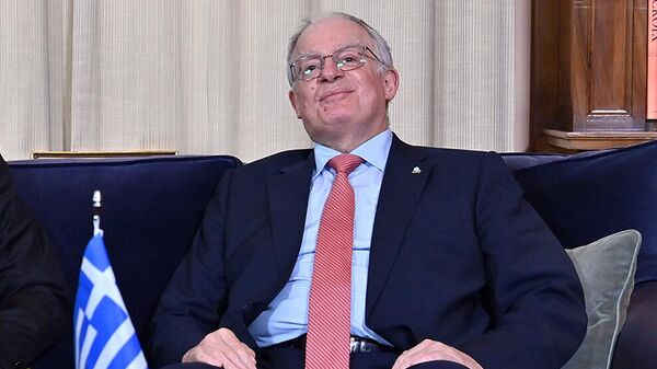 Президент Греции Константинос Тасулас во время встречи с армянским коллегой (19 февраля 2026). Афины - Sputnik Армения