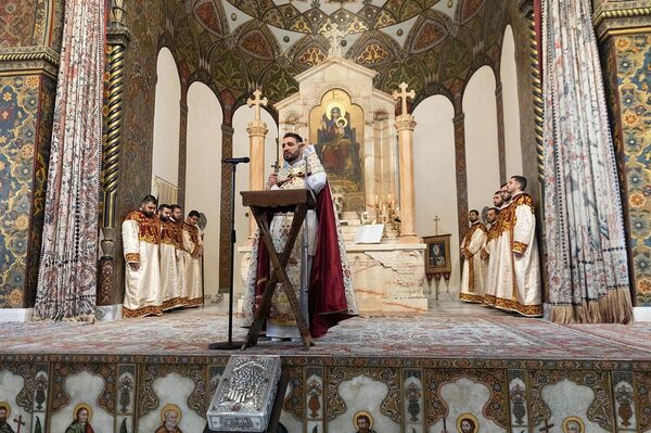 Հայոց ցեղասպանության սուրբ նահատակների ոգեկոչման արարողությունները Մայր աթոռ Սուրբ Էջմիածնում - Sputnik Արմենիա