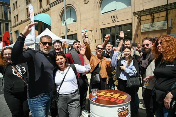 Քաղաքացու օրվա կապակցությամբ կազմակերպված միջոցառման մասնակիցներ - Sputnik Արմենիա