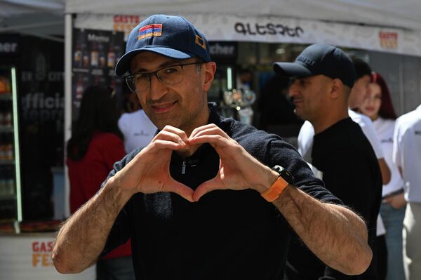 Արսեն Թորոսյանը - Sputnik Արմենիա