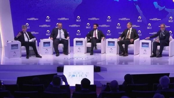 В рамках Всемирной политической конференции замминистра иностранных дел РA Ваан Костанян принял участие в панельной дискуссии на тему ЕС как стратегический партнер: перспективы Восточной Европы, Южного Кавказа и Центральной Азии (27 апреля 2026). Франция - Sputnik Армения