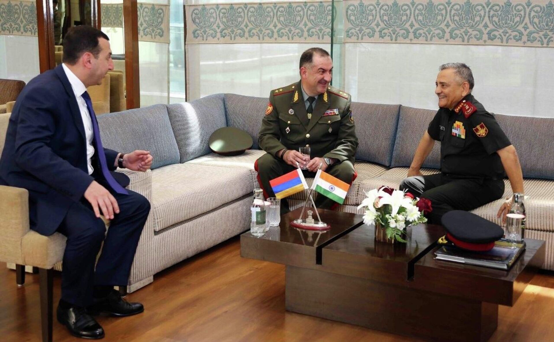 Первый замминистра обороны, начальник Генштаба ВС РА, генерал-лейтенант Эдвард Асрян прибыл с официальным визитом в Индию (27 апреля 2026). - Sputnik Армения, 1920, 28.04.2026