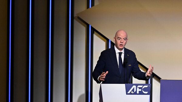 Президент ФИФА Джанни Инфантино произносит речь во время 36-го ежегодного конгресса Азиатской футбольной конфедерации (28 апреля 2026). Ванкувер - Sputnik Армения