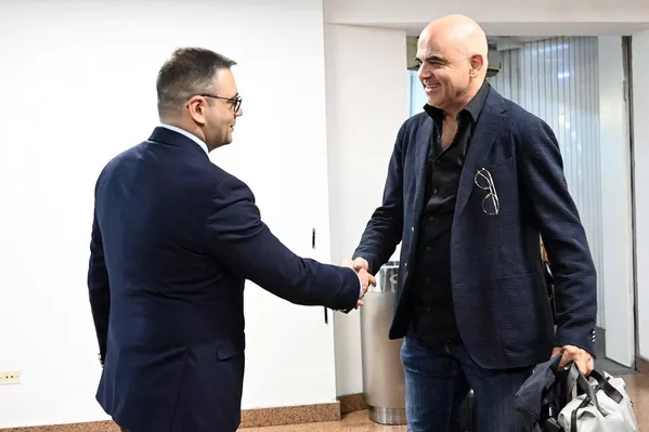 Եվրոպայի խորհրդի գլխավոր քարտուղար Ալեն Բերսեն ժամանեց Հայաստան Եվրոպայի խորհրդի գլխավոր քարտուղար Ալեն Բերսեն ժամանեց Հայաստան - Sputnik Արմենիա