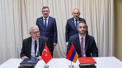 Никол Пашинян на встрече с вице-президентом Турции Джевдетом Йылмазом во время подписания двусторонних документов (4 мая 2026). Еревaн