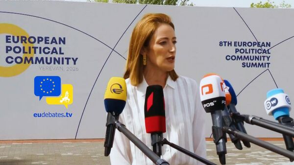 Председатель Европейского парламента Роберта Мецола отвечает на вопросы прессы (4 мая 2026). Еревaн - Sputnik Армения