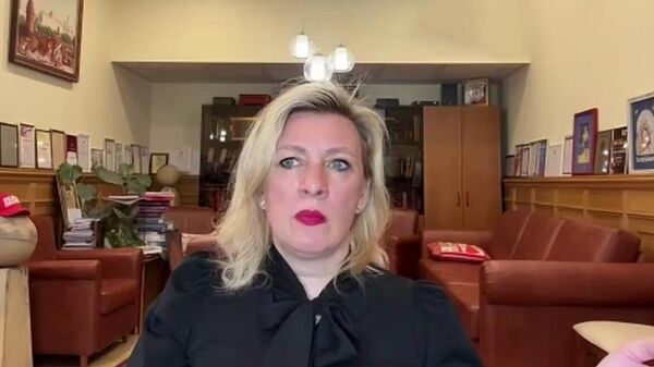 Вице-консул, мы вдвоем и портрет Путина: Захарова рассказала о своей свадьбе в США - Sputnik Արմենիա