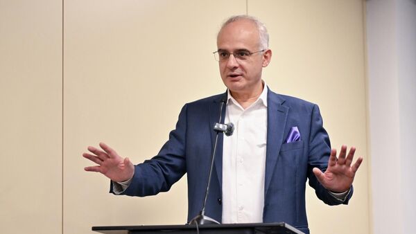 Լևոն Զուրաբյան - Sputnik Արմենիա