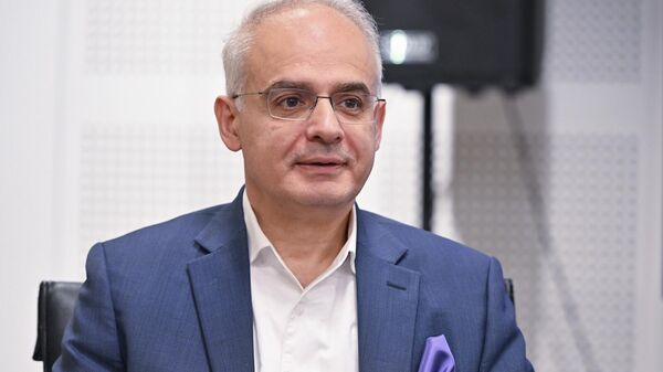 Левон Зурабян на презентации предвыборной программы партии Армянский национальный конгресс (7 мая 2026). Еревaн - Sputnik Армения