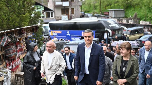  «Միասնության թևեր» կուսակցության վարչապետի թեկնածու Արման Թաթոյանը - Sputnik Արմենիա