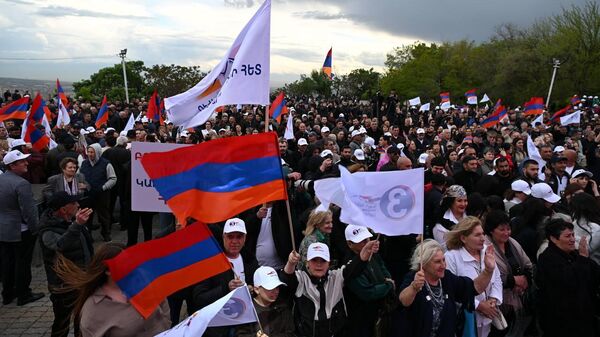 Предвыборный митинг партии Сильная Армения (8 мая 2026). Еревaн - Sputnik Армения