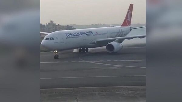 Самолет Turkish Airlines загорелся при посадке в Катманду - Sputnik Армения