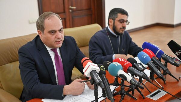 Արա Զոհրաբյանը և հայր Ռուբենը - Sputnik Արմենիա