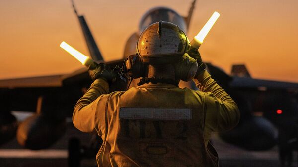 Американские военные в Ормузском проливе  - Sputnik Армения