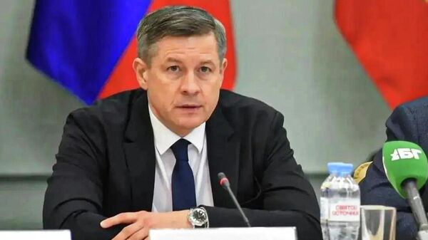 Временно исполняющий обязанности губернатора Брянской области Егор Ковальчук на торжественной церемонии представления в здании правительства Брянской области (14 мая 2026). Брянск - Sputnik Армения