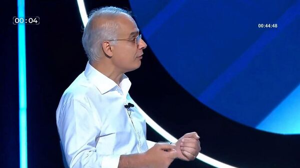 Представителю партии Армянский национальный конгресс Левон Зурабян во время предвыборных теледебатов на Первом канале (4 июня 2026). Еревaн - Sputnik Армения