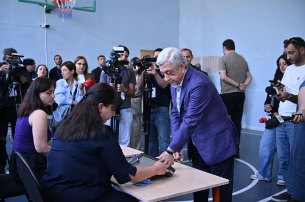 Серж Саргсян голосует на участке 29/46 (7 июня 2026). община Джрвеж, Дзорахпюр - Sputnik Армения