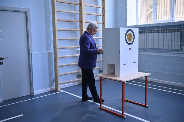 Серж Саргсян голосует на участке 29/46 (7 июня 2026). община Джрвеж, Дзорахпюр - Sputnik Армения