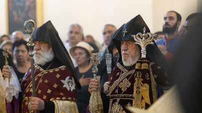 Католикос Гарегин II на Литургии в честь праздника Католикоса Святого Эчмиадзина (7 июня 2026). Эчмиадзин