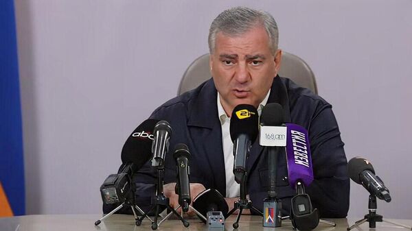 Самвел Карапетян выступает с заявлением (8 июня 2026). Ереван Самвел Карапетян выступает с заявлением (8 июня 2026). Ереван - Sputnik Армения