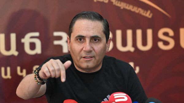Արման Աբովյան - Sputnik Արմենիա