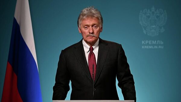 Дмитрий Песков заявил, что Кремль пока не планирует поздравлять Пашиняна с победой Дмитрий Песков заявил, что Кремль пока не планирует поздравлять Пашиняна с победой - Sputnik Армения