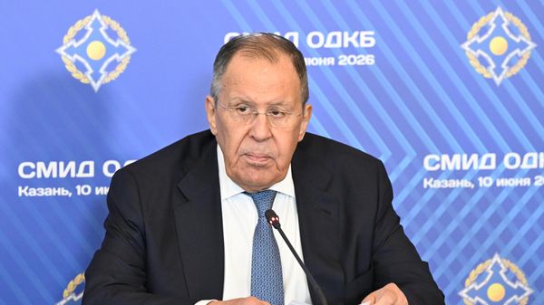 Министр иностранных дел России Сергей Лавров на пресс-конференции по итогам Совета министров иностранных дел ОДКБ (10 июня 2026). Казань  - Sputnik Армения