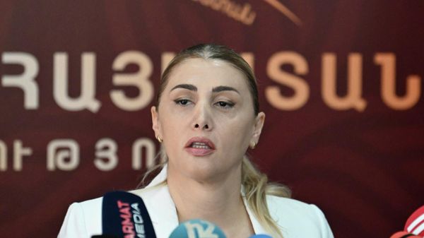Էլինար Վարդանյան - Sputnik Արմենիա