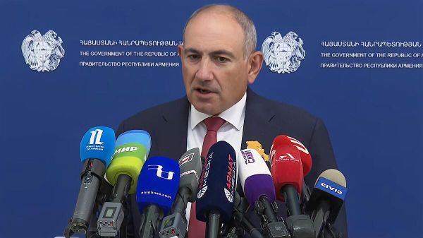 Премьер-министр Никол Пашинян отвечает на вопросы журналистов (18 июня 2026). Еревaн - Sputnik Армения