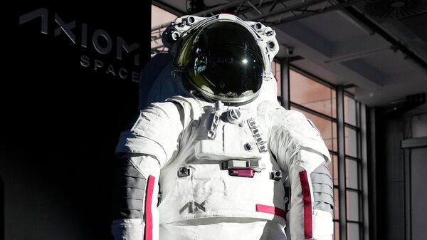 Компания Axiom Space представила свой скафандр, разработанный совместно с Prada - Sputnik Армения