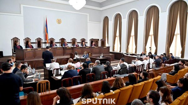 Рассмотрение жалоб оппозиционных сил, представленных в связи с выборами в Конституционном суде Армении (26 июня 2026). Еревaн - Sputnik Армения