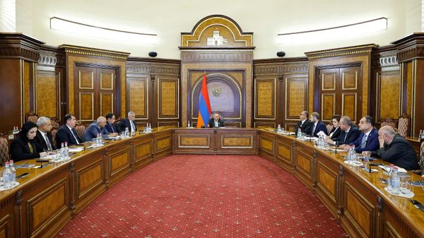 Նիկոլ Փաշինյանի գլխավորությամբ տեղի է ունեցել խորհրդակցություն, որի ընթացքում քննարկվել են Հայաստանի Հանրապետությունում կանաչ ջրածնի արտադրության զարգացման հեռանկարները - Sputnik Արմենիա