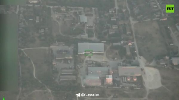 Кадры ударов Геранями в районе Снигиревки Николаевской области по логистическому центру ВСУ - Sputnik Արմենիա