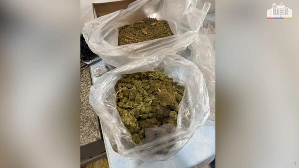 Сотрудники уголовной полиции обнаружили и изъяли 4 кг 200 граммов марихуаны (3 июля 2026). Еревaн - Sputnik Армения